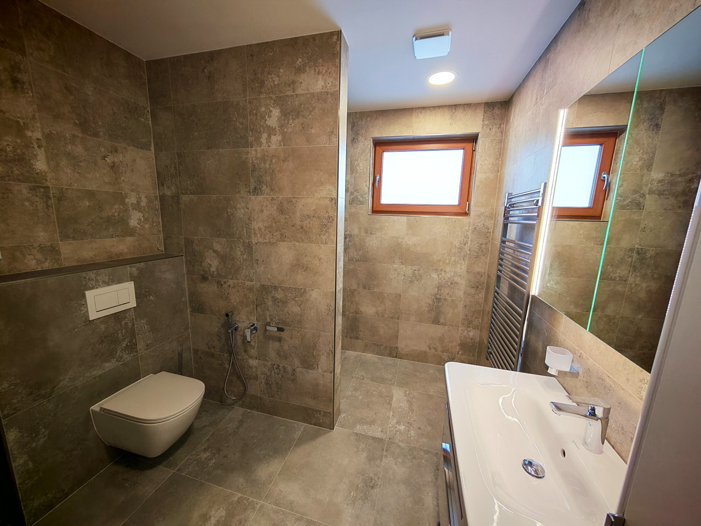 Spokojenost přesně dle referencí